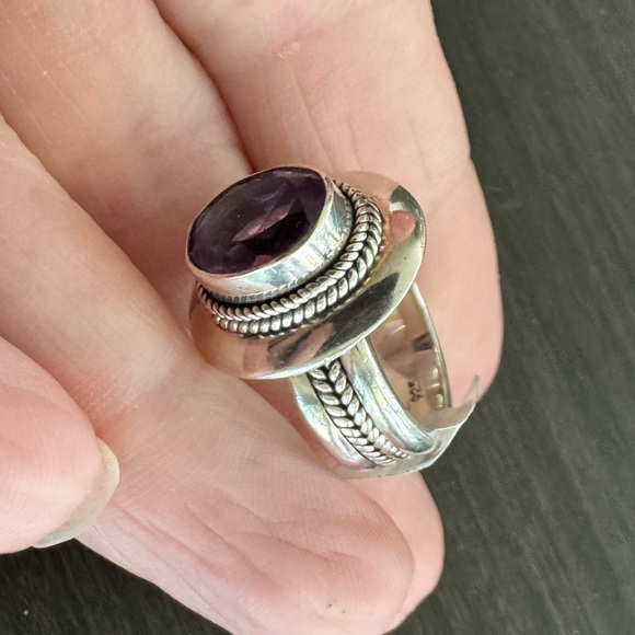 ☮️ Amethyst Ring - Picture 6 of 9